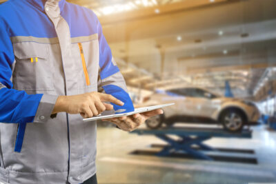 Auto Repair Estimate Writing for customers by Service Advisors